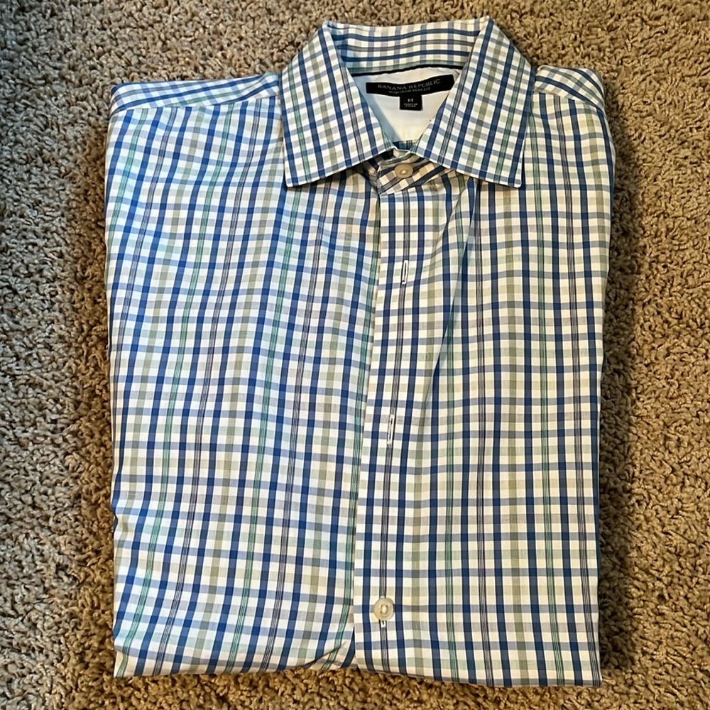 Banana Republic men’s button down dress shirt, non-iron slim fit